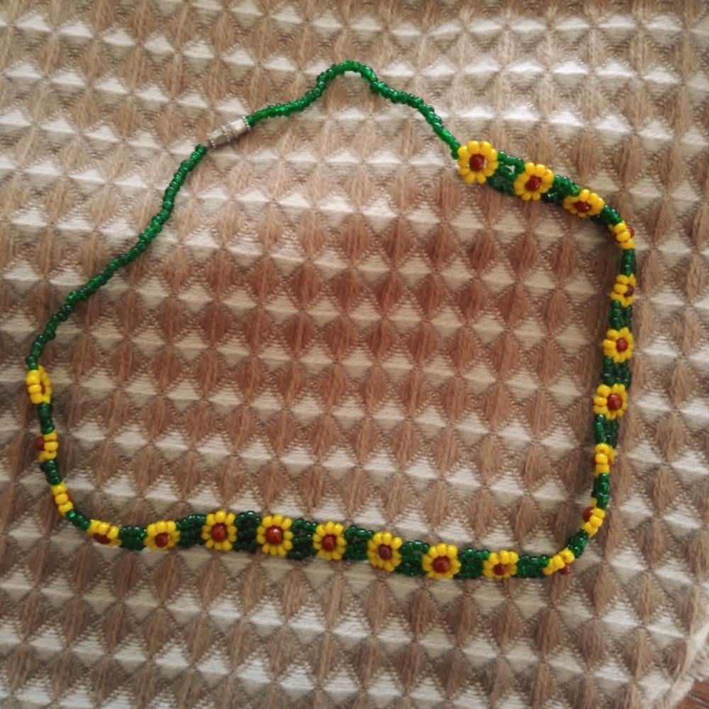 ๐ธ Flower Choker - Picture 3 of 5